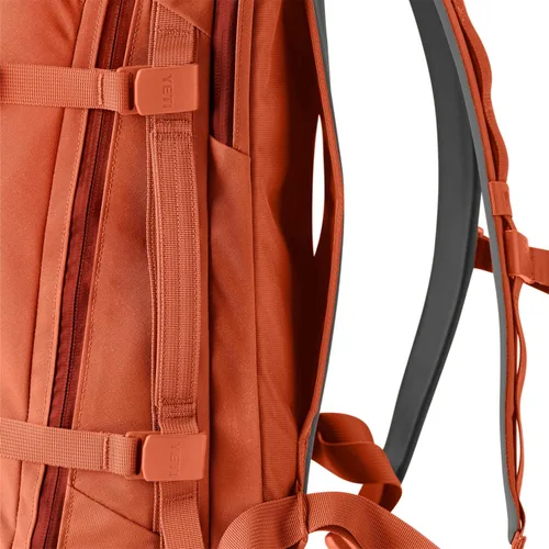 Miniatura 5 de YETI Mochila Crossroads, Arcilla del desierto alto