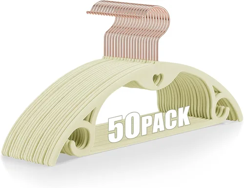 Paquete de 50 perchas de terciopelo: perchas de fieltro resistentes para camisas, suéteres, sin protuberancias de hombro, antideslizantes, delgadas