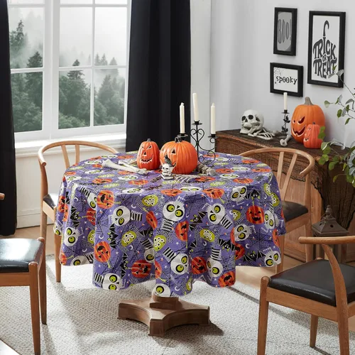 Miniatura 8 de Newbridge Ghoulish Gang - Mantel de vinilo con parte trasera de franela de Halloween, diseño de calaveras y murciélagos espeluznantes con reverso