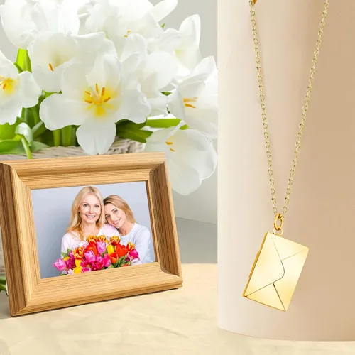 Miniatura 3 de AGISLONE Personalized Envelope Locket Necklace for Women Customized Message Name Date Phrase Love Letter Necklace for Wife Mom Girlfriend BFF Couples