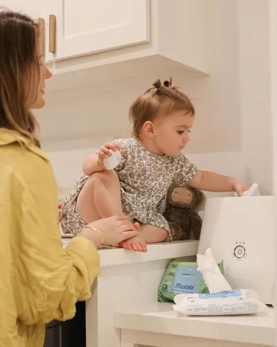 Miniatura 8 de Mustela Baby Home Toallitas limpiadoras compostables – Para la cara, el cuerpo y el área del pañal – 99% de ingredientes de origen natural y fibras