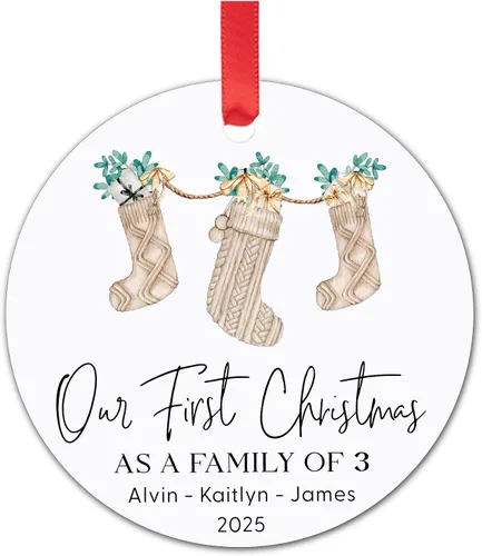 Miniatura 9 de Adorno de Navidad de familia de tres – Regalos para padres recién nacidos – Regalos para padres nuevos para parejas – Adornos de Navidad 2