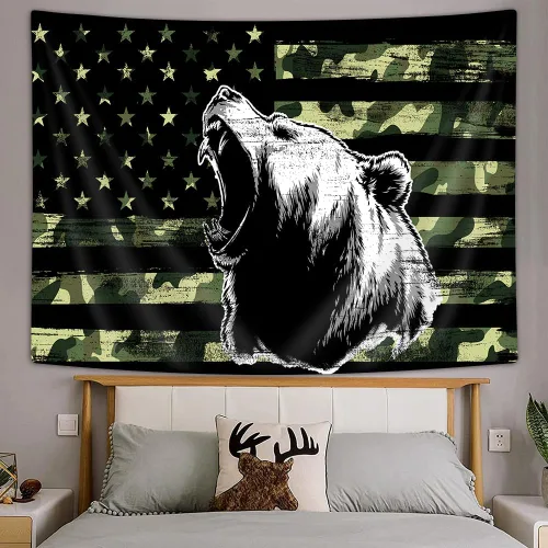 Miniatura 11 de Tapiz de Oso con Bandera Americana Country, Tapiz Rústico de Caza Camo Bass Bear en Blanco y Negro para Colgar en la Pared para Dormitorio de Oso