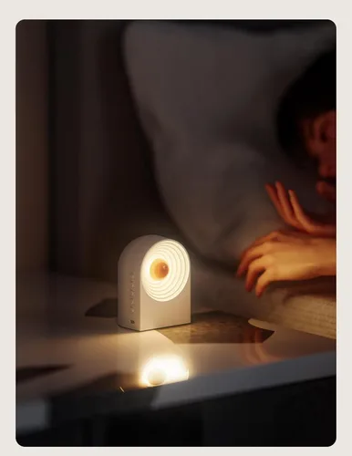 Luz nocturna recargable, luz nocturna para niños, luz nocturna para dormitorio, luces RGB, 4 colores de luz, temporizador de 1 h, un teléfono para