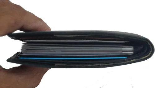 Miniatura 5 de Billetera de piel para hombre con inserto de vinilo resistente