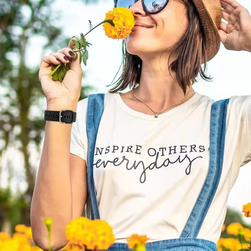 Miniatura 6 de Paquete de 2 correas deportivas grabadas con flores compatibles con correas de Apple Watch de 1.496 pulgadas, 1.575 pulgadas, 1.614 pulgadas