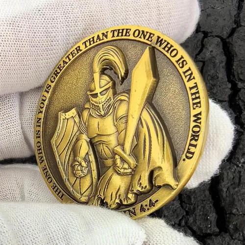 Miniatura 3 de Christian Warrior Challenge Coin Zinc Alloy Bible Verses Medallón Bolsillo Hug Token