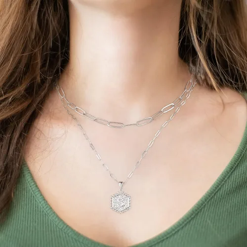 Miniatura 4 de Turandoss - Collares con iniciales en capas de plata para mujer, collar de cadena de clip chapado en oro blanco de 14 quilates, collar