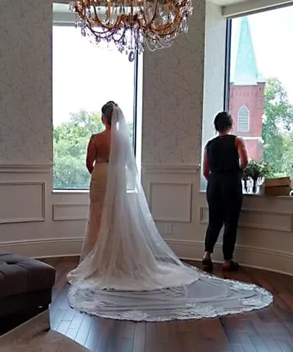 Miniatura 5 de Newdeve Champagne 3M 1T velos de novia con borde de encaje con peine gratis