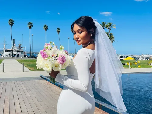 Miniatura 7 de CICITOYWO Vails - Velos de boda cortos para mujer, velos de boda simples, color marfil blanco, tul con peine para novias, despedidas de soltera