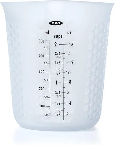 OXO 11161000 Good Grips Taza medidora de silicona de 2 tazas tamaño Squeeze & Pour con patrón Stay-Cool, transparente