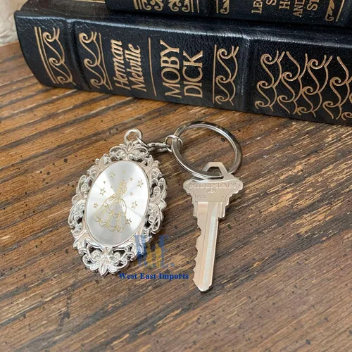 Miniatura 3 de 12 llaveros personalizados de quinceañera para fiesta temática 18 cumpleaños con bolsas de regalo
