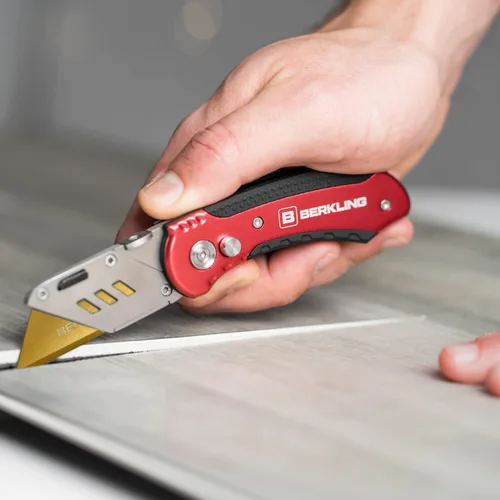 Miniatura 8 de Berkling - Cuchillas para cuchillo utilitario con revestimiento de titanio, 50 unidades con dispensador, SK2H afiladas con láser endurecidas, ultra