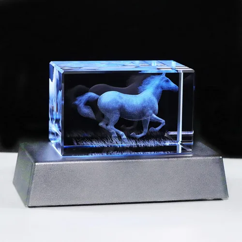 Miniatura 16 de Regalos de delfines de cristal grabados con láser 3D de Qianwei para mujeres y hombres, figuras de vidrio de delfines para decoración de habitación