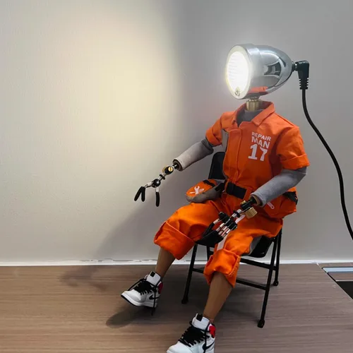 Miniatura 3 de Steampunk Cyberpunk Robot Lámpara de mesa - Decoración de habitación, luz nocturna y adorno de escritorio de metal creativo