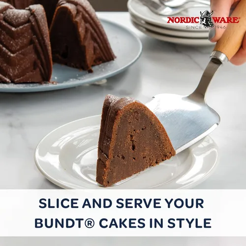 Miniatura 3 de Nordic Ware Servidor de tartas, con mango de madera de haya