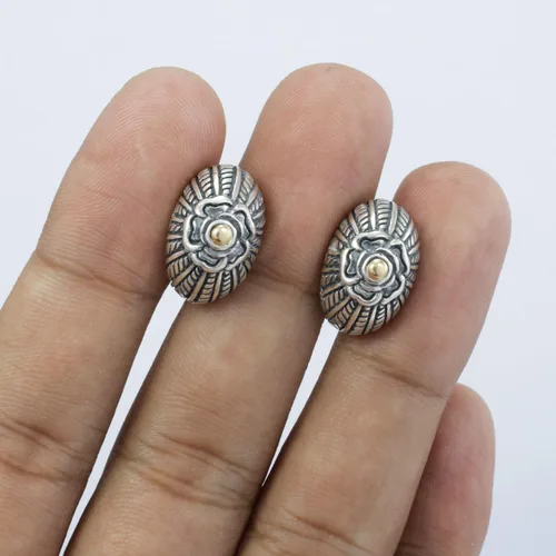 Miniatura 2 de huggie earrings stud 925 sterling silver decorated with flower ornament and woven art