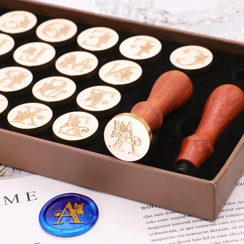 Miniatura 6 de SWANGSA Kit de sellos de cera del alfabeto, diseño de mariposa vintage, 26 letras A-Z con 2 asas de madera, kit de regalo para invitación de boda