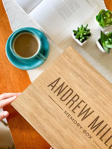 Miniatura 7 de Caja de madera personalizada con nombre para recuerdos, recuerdo, regalo para él, ella, novio, novia, bebé, niña, hermano, hermana, chico, padrinos