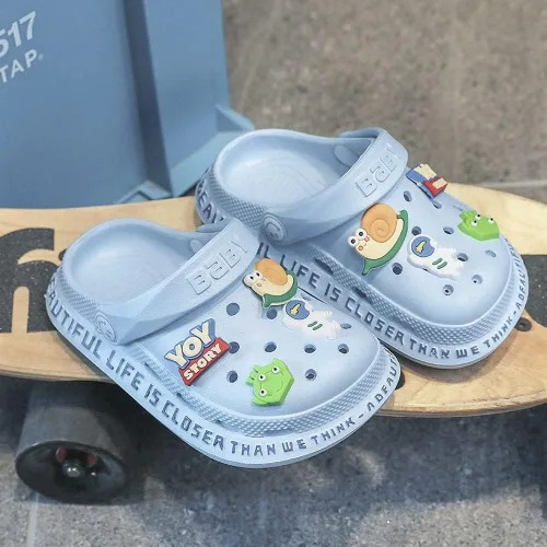 Miniatura 4 de Simplee kids Toddler Kids Clogs Baby Boys Girls Classic Water Garden Slippers Lightweight Cartoon Sandals Summer Beach Pool Outdoor Play Shoes