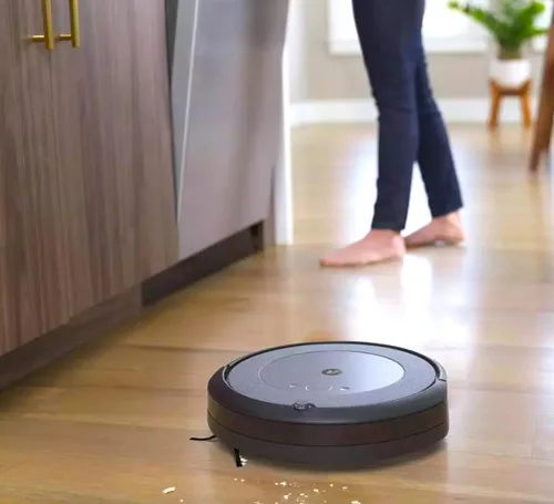 Miniatura 2 de iRobot i5+ i555620 Robot aspirador con base limpia eliminación automática de suciedad