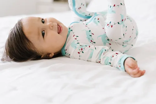 Miniatura 2 de KicKee Pants - Mameluco estampado con cremallera y pies cubiertos para niños y niñas