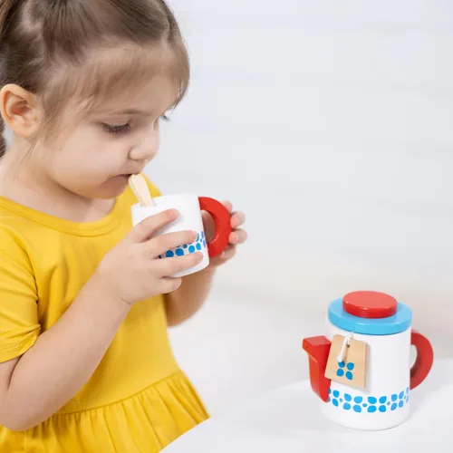 Miniatura 7 de Melissa & Doug 22 piezas Steep y Serve Juego de té de madera, accesorios de cocina y alimentos.