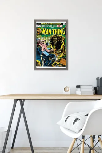 Miniatura 6 de Trends International Marvel Comics: Man-Thing #16 - Póster de pared, 22.4 pulgadas de largo x 14.7 pulgadas, versión enmarcada en madera de granero