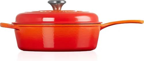 Miniatura 2 de Le Creuset Cacerola de Hierro Fundido Esmaltado Signature Cassadou, 3.75 qt., Flame