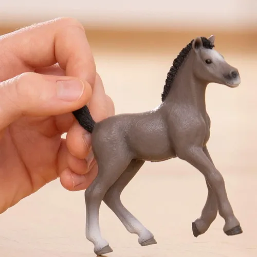 Miniatura 2 de Schleich Horses 2023, Horse Club, juguetes de caballo para niñas y niños Cheval de Selle Francais potrillo juguete de caballo, Edades 5+