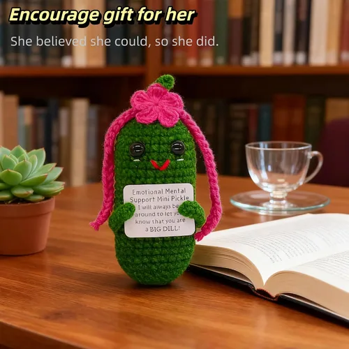 Miniatura 2 de Figuras divertidas de pepinos de ganchillo 1 pieza con tarjetas de afirmaciones para regalo de buena suerte novedoso e inspirador y decoraciones
