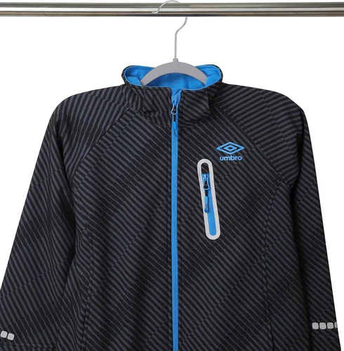 Miniatura 5 de Finnhomy Paquete de 50 perchas de plástico resistentes, perchas para ropa con almohadillas antideslizantes de nueva generación, organizador fácil
