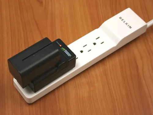 Miniatura 6 de Wasabi Power Cargador de batería para Sony NP-F330, NP-F530, NP-F550, NP-F570, NP-F730, NP-F750, NP-F760, NP-F770, NP-F950, NP-F960, NP-F970