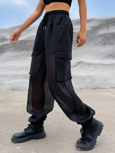 Miniatura 3 de OYOANGLE Pantalones cargo de malla transparente con cordón en la cintura y bolsillo con solapa para mujer