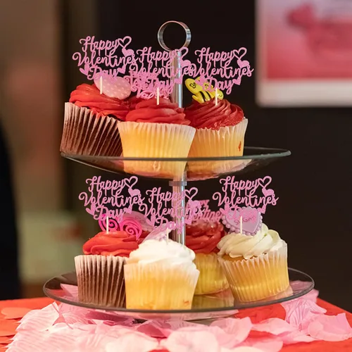 Miniatura 3 de Paquete de 24 adornos para cupcakes con purpurina en forma de corazón con temática de amor dulce, decoración de pasteles para el día de San