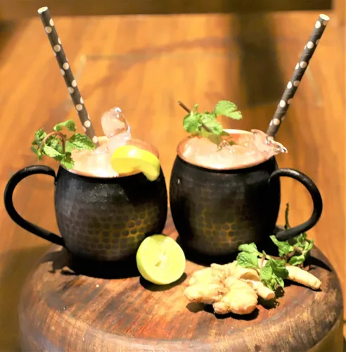 Miniatura 3 de STAGLIFE Tazas negras de 16 onzas de cobre puro para beber regalos para él en aniversario, tazas de cobre genuino para mulas de Moscú martilladas