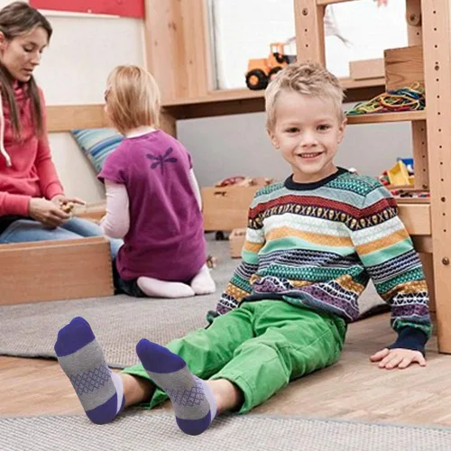 Miniatura 6 de Comfoex Calcetines para niños 6 pares de calcetines deportivos de tobillo medio acolchado calcetines de corte bajo para niños pequeños y grandes
