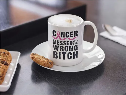 Miniatura 4 de Veracco Cáncer Messed With The Wrong B Taza de café de cerámica Regalo de concientización sobre el cáncer de mama (blanco)