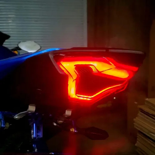 Miniatura 2 de Lámpara de freno de motocicleta, luz trasera LED con señales de giro integradas, repuesto para Yamaha YZF R3 R25 Y15ZR MT07 FZ07 LC150