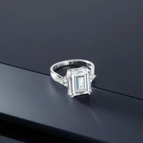Miniatura 20 de Gem Stone King Anillo de compromiso con piedra natal de 5-10 quilates para mujer, plata de ley 925, corte esmeralda de 0.47 x 0.394 pulgadas, anillo