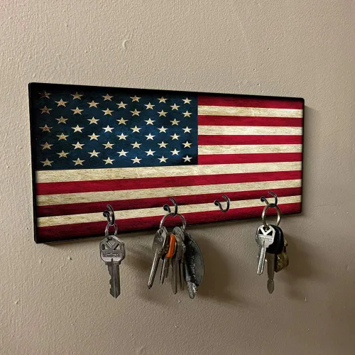 Miniatura 2 de Brotherhood Subdued - Organizador de llaves de la bandera estadounidense envejecida de la antigua gloria, estante de montaje en pared para soportes