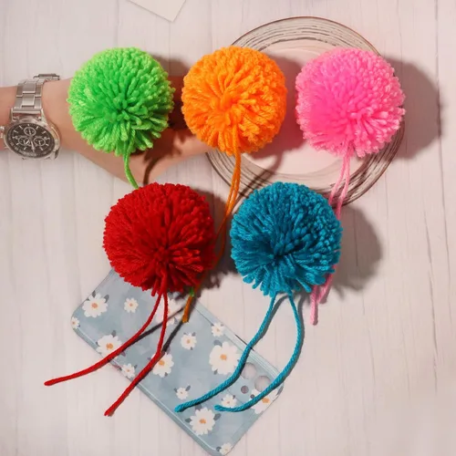 Miniatura 6 de 10 pompones de hilo grandes de 3 pulgadas, hechos a pedido, bolas de hilo acrílico para sombreros o decoraciones de fiesta, pompones de manualidades