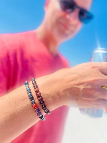 Miniatura 7 de Pulsera unisex para hombre y bienestar con piedras preciosas para energía positiva/fuerza/valor/con cristales naturales ónix negro, cuarzo ahumado