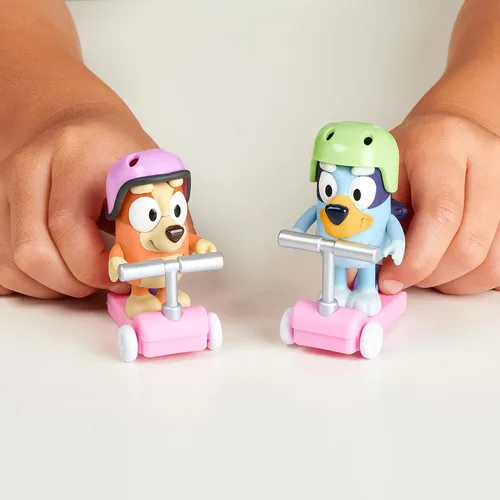 Miniatura 5 de Bluey Vehículo 2-Pack, 2.5-3" Bingo Figuras Articuladas - Scooter Time