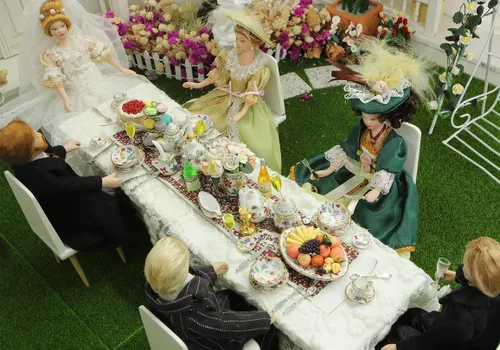 Miniatura 4 de iLAND - Juego de 16 piezas de té miniatura de porcelana en miniatura con camino de mesa, accesorios de elfo, bonita decoración de casa de muñecas