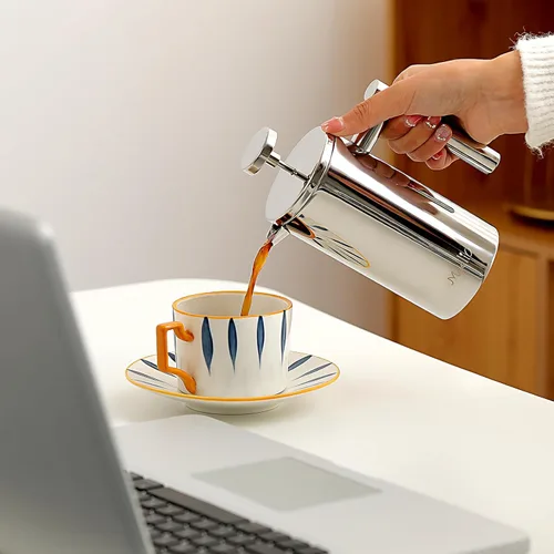 Miniatura 7 de Cafetera de prensa francesa pequeña de 600ml, prensa francesa de acero inoxidable de doble pared para viajes y camping, incluye 2 filtros extra y 1