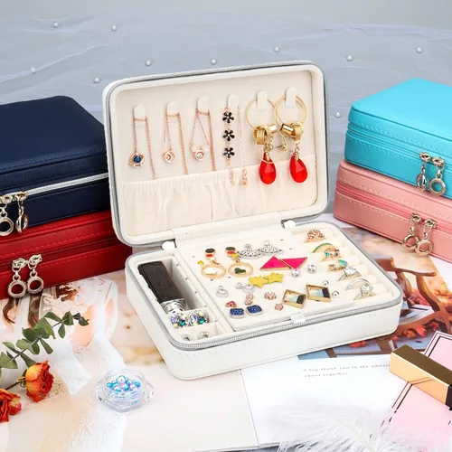 Miniatura 8 de DesignSter Joyero pequeño Estuche de joyería de viaje de piel sintética organizador de joyas soporte de almacenamiento para collares, aretes