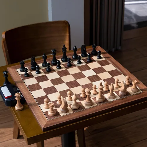 Miniatura 5 de A&A Tablero de ajedrez profesional de madera de 18.875 pulgadas, con incrustaciones de nogal y arce, cuadrados de 2.0 pulgadas sin notación Nuez