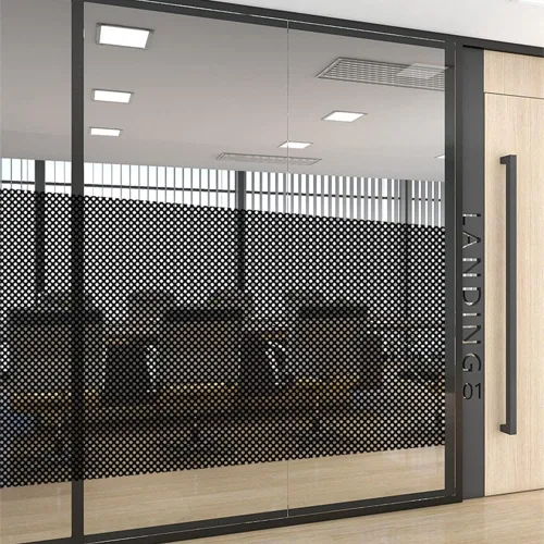 Miniatura 4 de Moyishi Rollo adhesivo electrostático de vinilo negro perforado de una sola vía para ventana de privacidad (12 x 48 pulgadas)