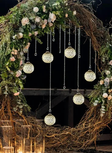 Miniatura 5 de Serene Spaces Living Juego de 4 adornos de bola de cristal con forma de diamante dorado para árbol de Navidad, decoración de vacaciones, Pascua